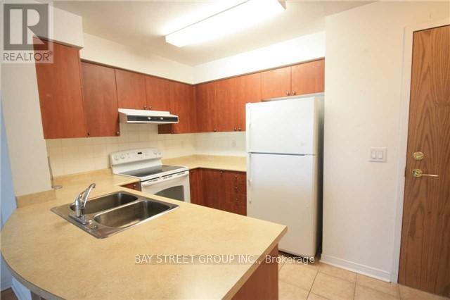 Photo - 5508 Yonge St Unité 2011