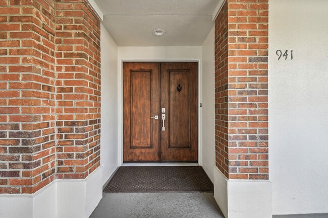 Photo - 941 Seddon Cove Way