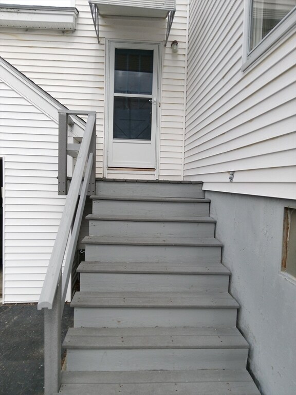 Photo - 121 King Philip Rd