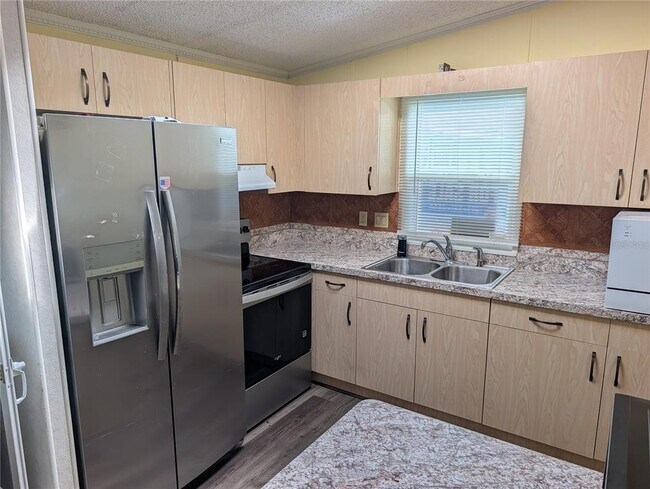 Photo - 7037 Naranja St