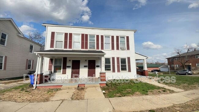 Building Photo - 502 Ross Ave