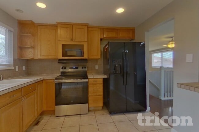 564 Mars Ct