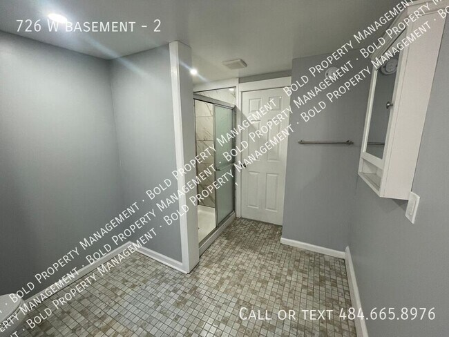 Photo - 726 W Norwegian St Unit 2
