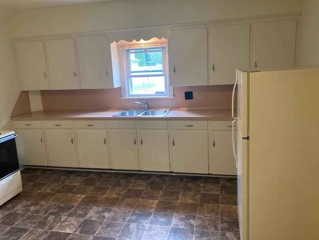Photo - 226 Curry Ct Unit 4