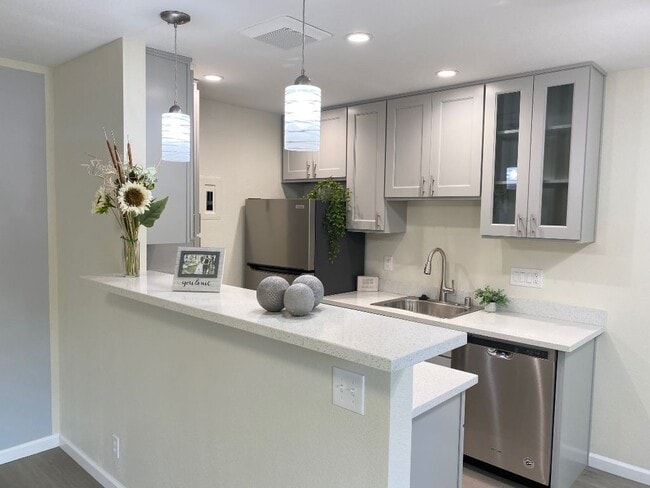 Photo - The Court Apartments