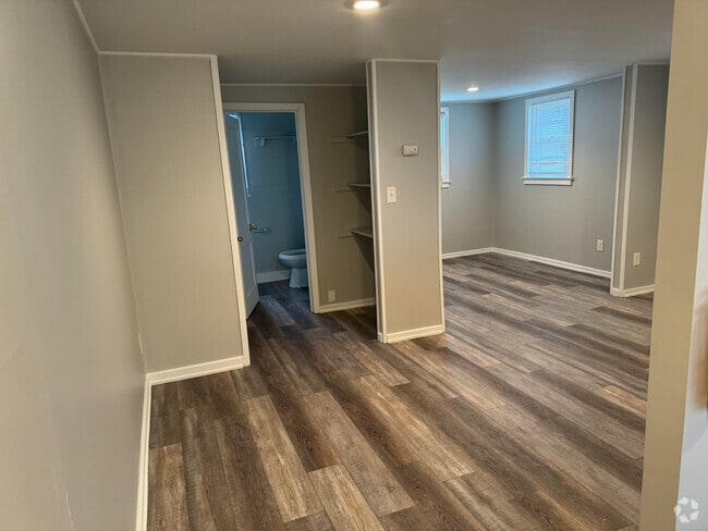 Building Photo - 500 Poplar St Unit C Rental