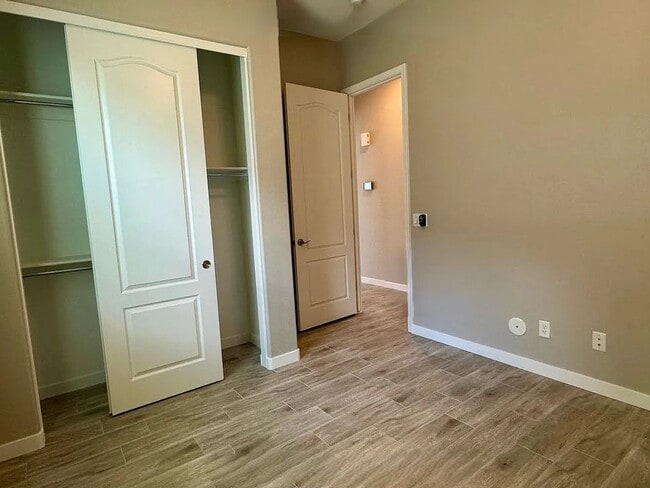 Photo - 1433 E Lovebird Ln