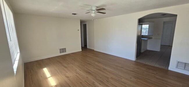 Photo - 36 Tulane Rd