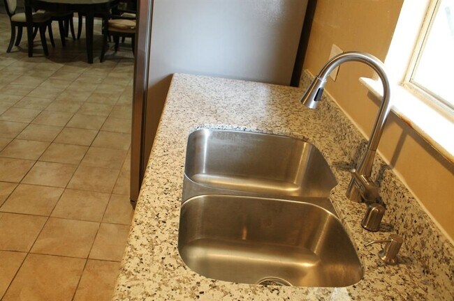 Photo - 5317 Melanite Ave