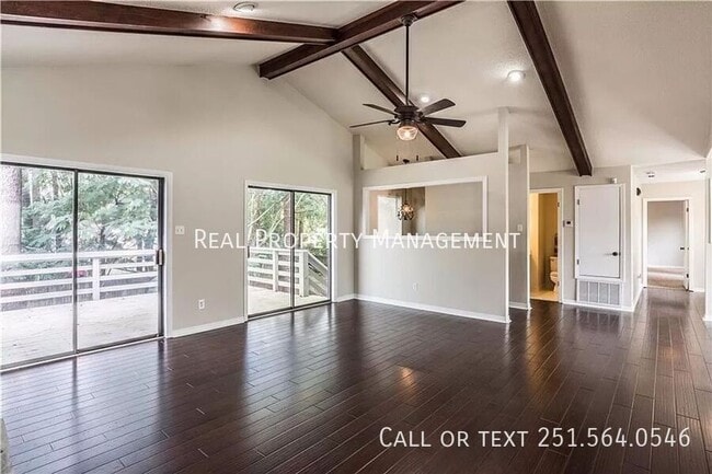 Photo - 2004 Pine Needle Dr E