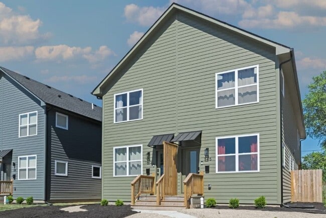 Building Photo - Wide Open Spaces - 3 Bedroom 1.5 Bath Half Double