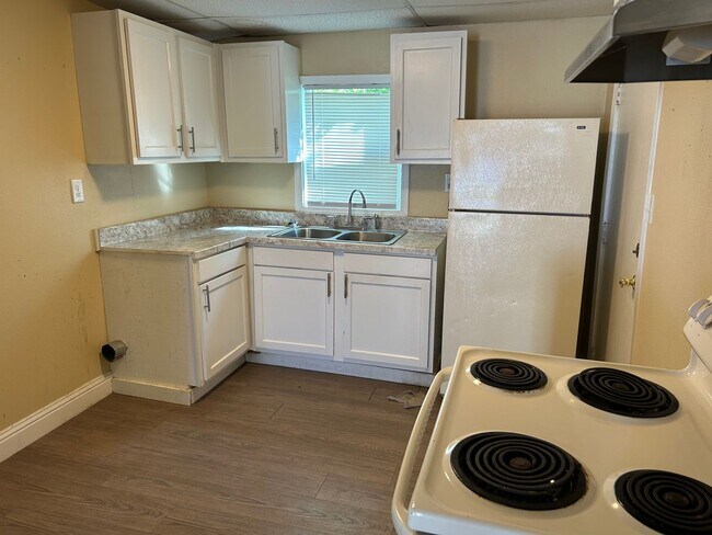 Photo - 1-Penick 1/2 A St