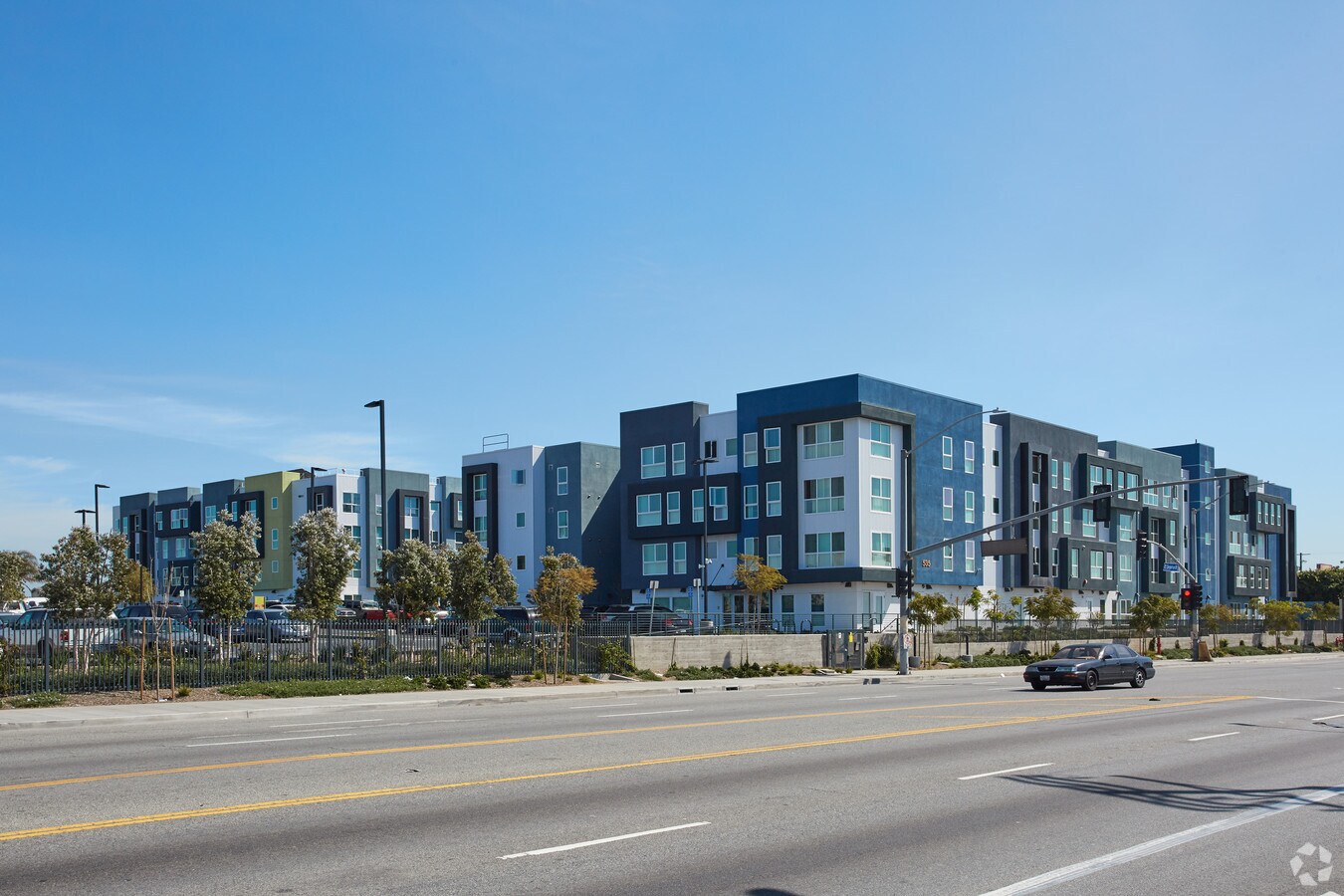 Photo - El Segundo Boulevard Apartments