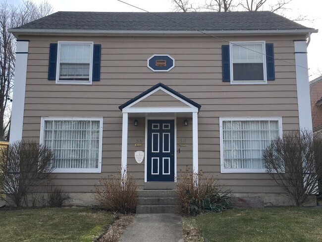 Building Photo - 310-312 Henry SE Unit 312 Henry