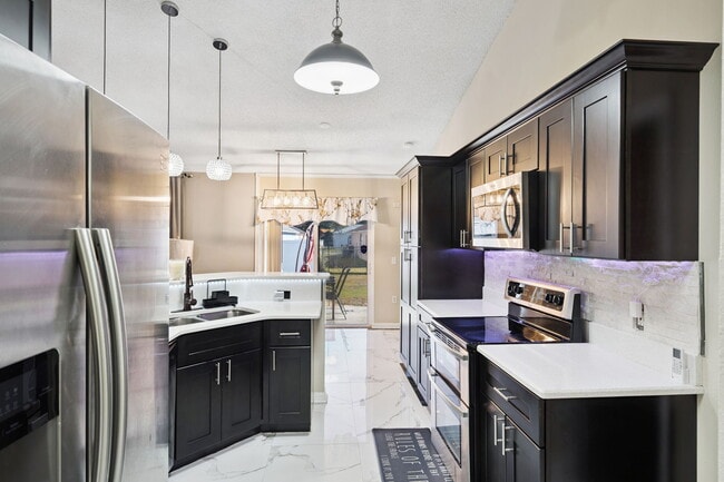 Photo - 907 Salerno Ct