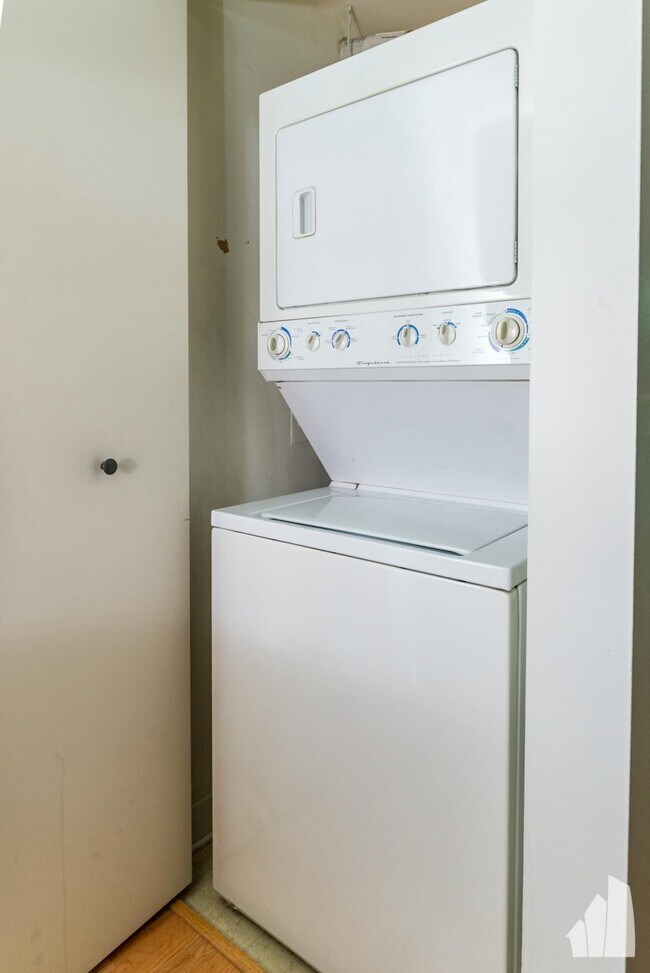 Photo - 1 bedroom in Chicago IL 60661 Unit 106C