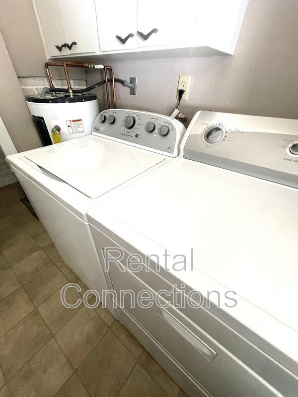 Photo - 604 S Carbon St