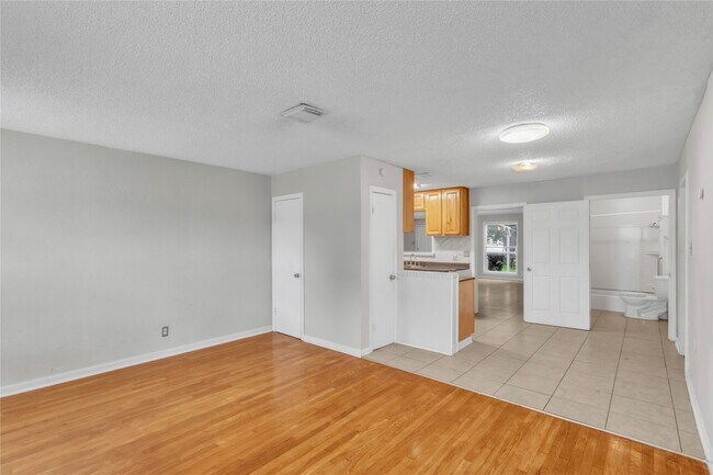 Photo - 11515 Duane St