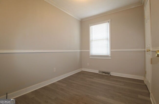 Photo - 16 Woodberry Dr