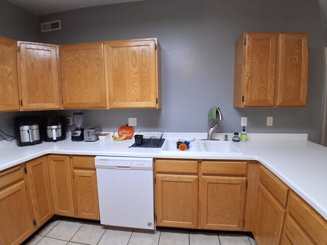 Photo - 509 Belmont Pl