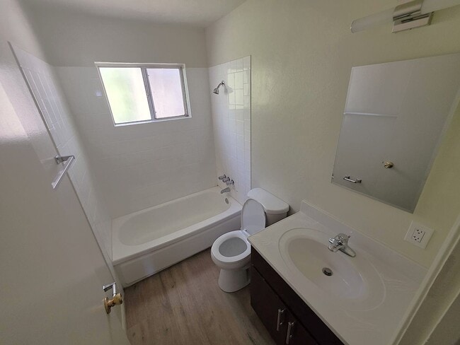 Photo - 2253 Central Ave Unidad H