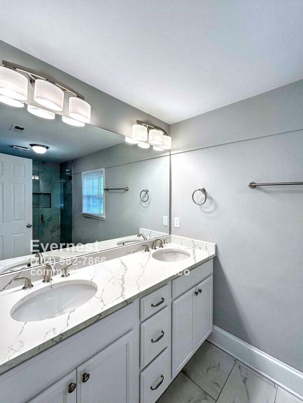 Photo - 622 Deese Rd