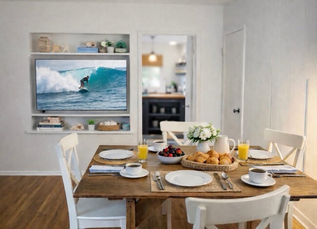 Photo - 1117 Ocean Park Blvd Unit A