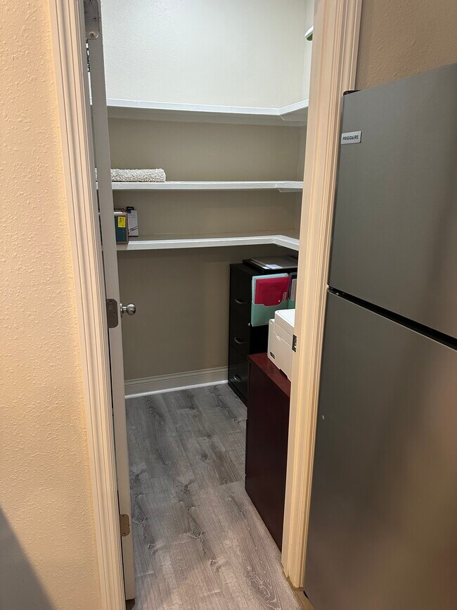 Walk-in Pantry - Baytree Villas