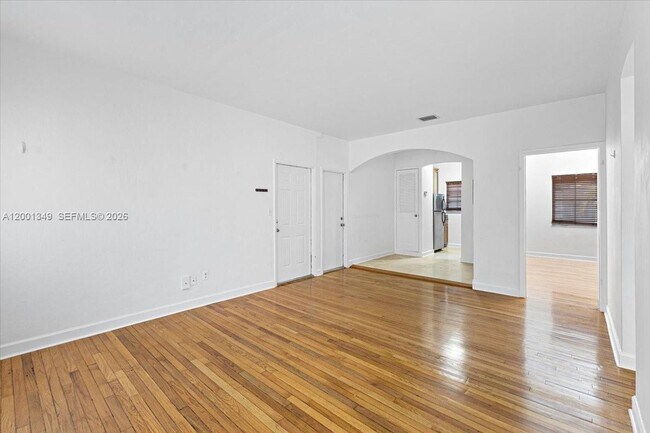 Photo - 1561 Lenox Ave. Unit 4