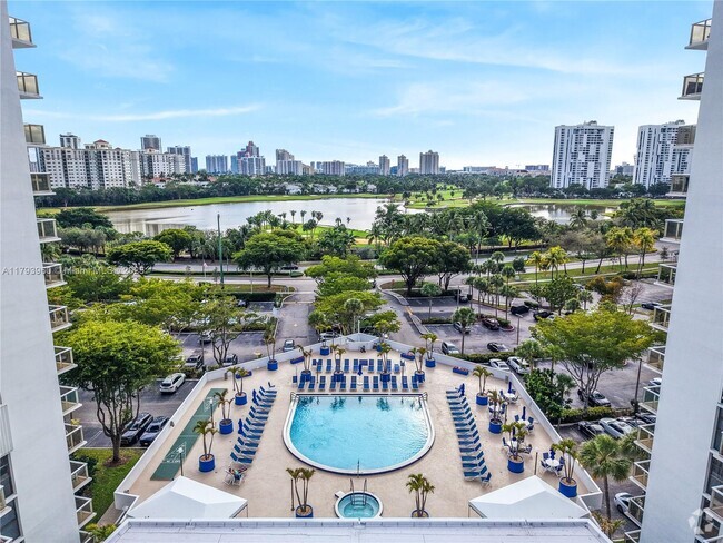Building Photo - 3701 N Country Club Dr Unit 203 Rental