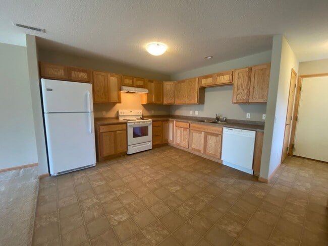 2 Bedroom Town Home - 2 Bedroom Town Home