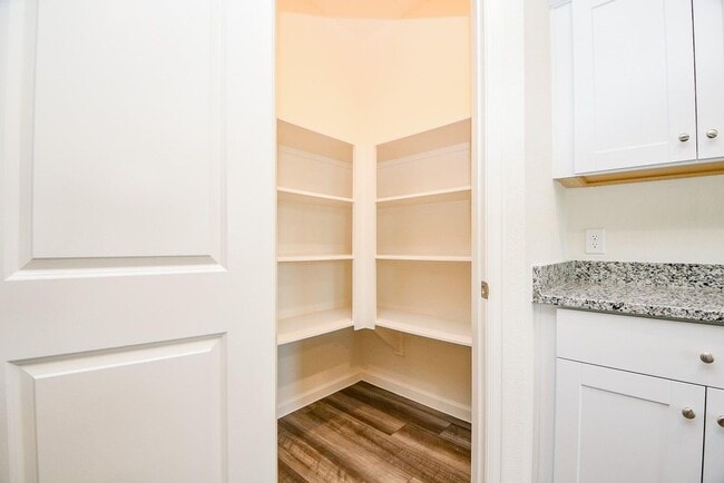 Building Photo - 5906 Bright Keel Dr