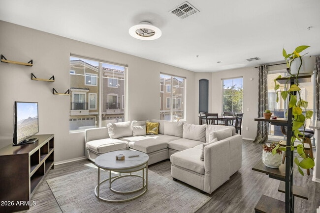 Photo - 2450 W Glenrosa Ave