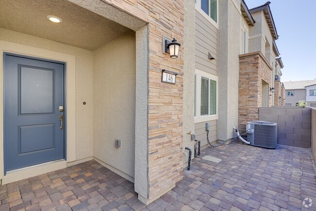 Building Photo - NEW BUILD 3 BEDROOM TOWNHOME IN CADENCE