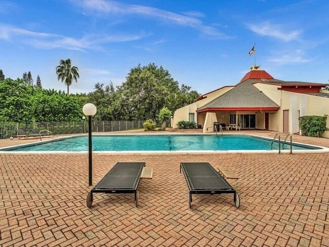 Photo - 626 NW 13th St