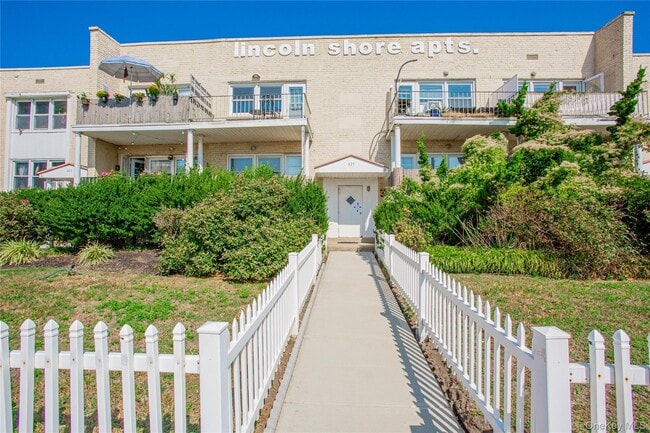 325 Shore Rd Unit C