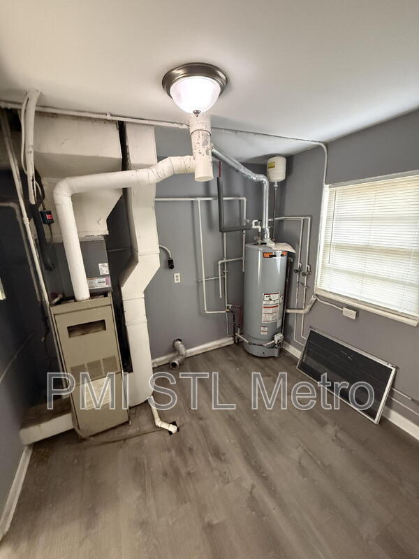 Photo - 705 Beardsley Ct