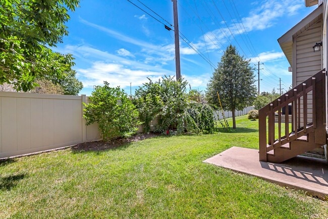 Photo - COMING SOON Spacious 4-Bedroom Condo for Rent – Prime Location!