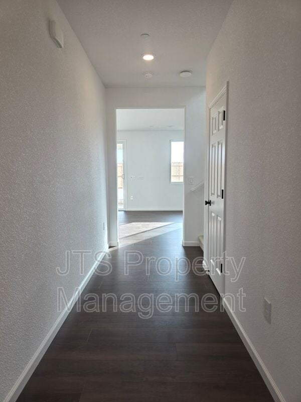 Photo - 7193 Great Copper St