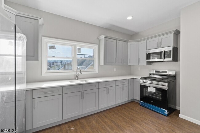 Photo - 96 Alabama Ave