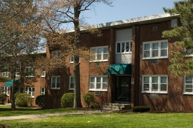 Davis Commons