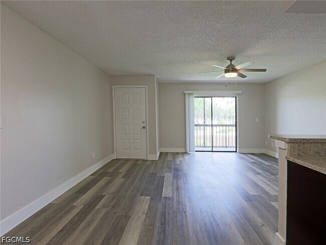 Photo - 5303 Summerlin Rd Unit 315
