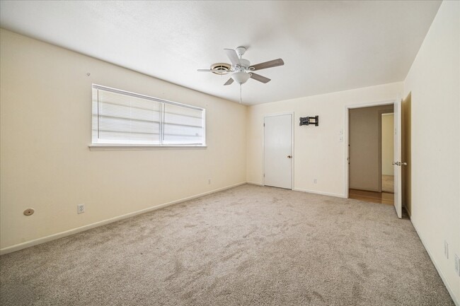 Photo - 2101 Belvedere Dr