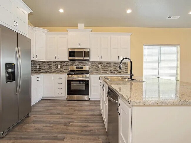 Photo - 656 Nobility Dr