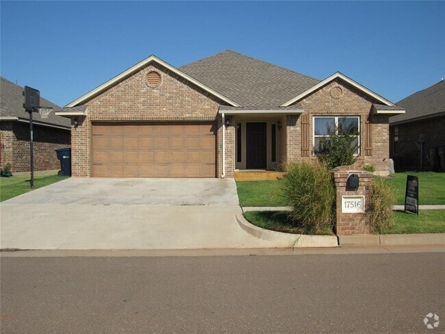 Building Photo - 17516 Black Hawk Dr Rental