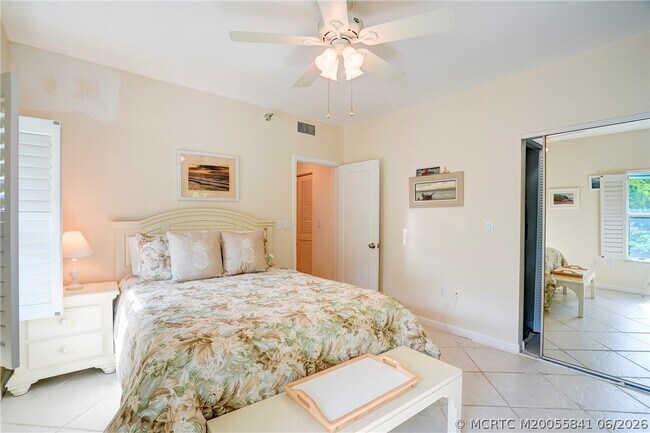 Photo - 184 NE Edgewater Dr Unit 1001