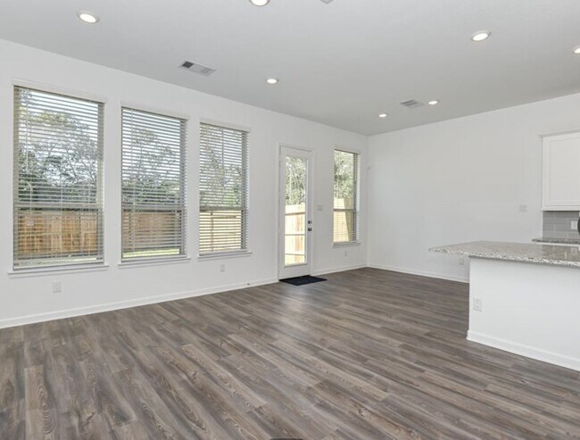 Photo - 530 Dry Fork Ln