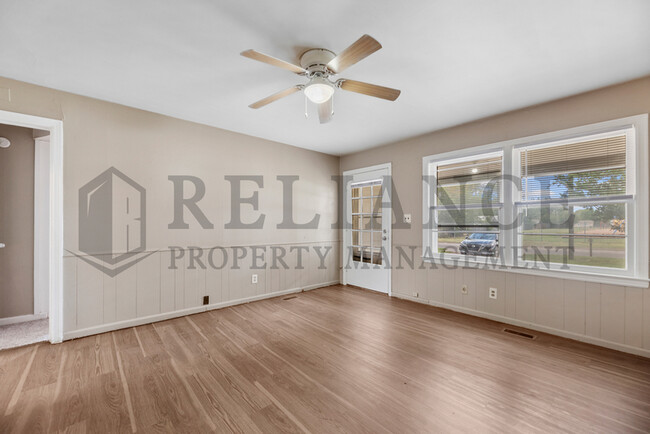 Photo - 1632 S Edwards St House
