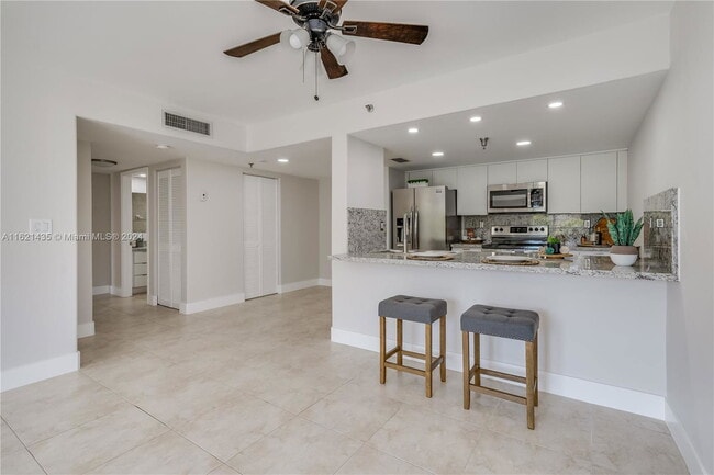 Photo - 2400 SW 3rd Ave