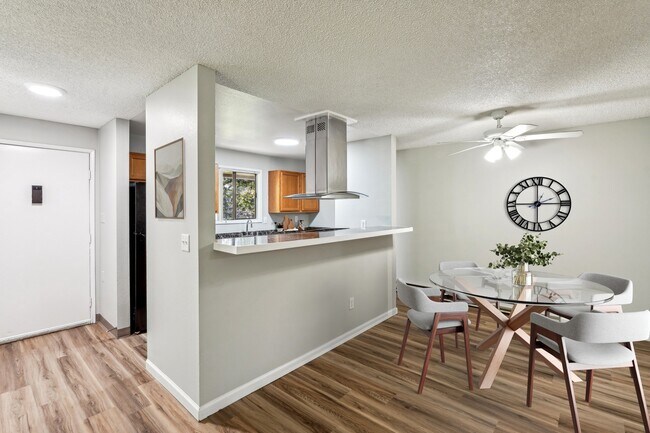 Photo - Oakbrook Apartments